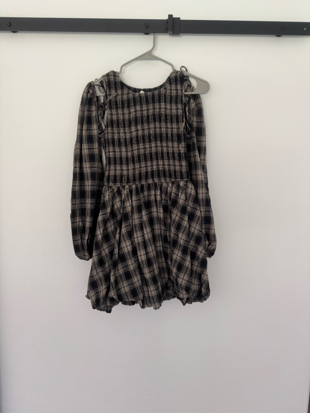Women’s Plaid Long-Sleeve Dress - Black & Cream